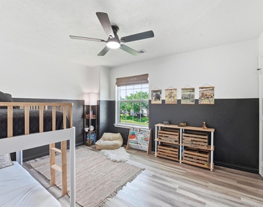 6215 Lake Chase Court - Photo Thumbnail 15