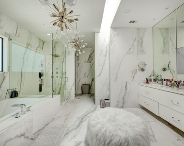 4028 Chatham Lane - Photo Thumbnail 8