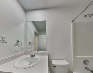 18727 Faustina Way - Photo Thumbnail 14
