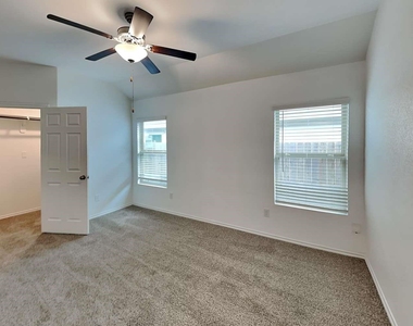 18727 Faustina Way - Photo Thumbnail 8