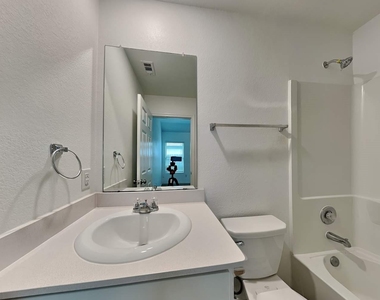 18727 Faustina Way - Photo Thumbnail 9