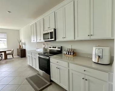 9291 Aqua Overlook Court - Photo Thumbnail 17