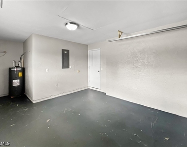 2704 Owen Avenue - Photo Thumbnail 29