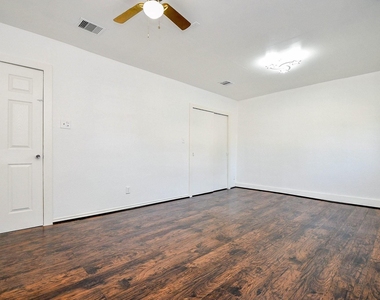 7203 Santa Rita Drive - Photo Thumbnail 25