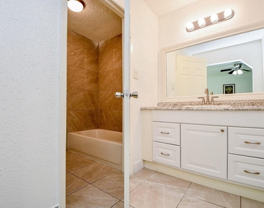 7203 Santa Rita Drive - Photo Thumbnail 18