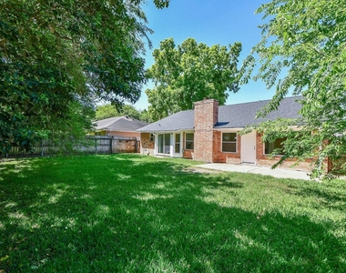 7203 Santa Rita Drive - Photo Thumbnail 30
