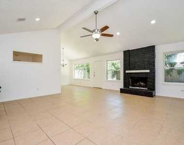 7203 Santa Rita Drive - Photo Thumbnail 5