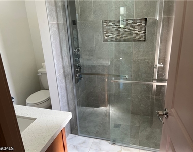 1312 Se 24th Avenue - Photo Thumbnail 5