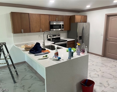 1312 Se 24th Avenue - Photo Thumbnail 8
