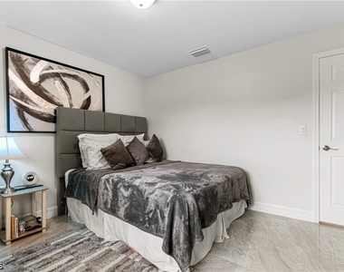 1137 Edgerton Avenue - Photo Thumbnail 19