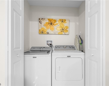 1137 Edgerton Avenue - Photo Thumbnail 22