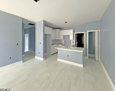 2103 French Street - Photo Thumbnail 2