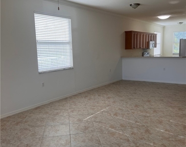 8470 Kingbird Loop - Photo Thumbnail 5
