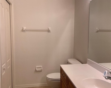 8470 Kingbird Loop - Photo Thumbnail 11
