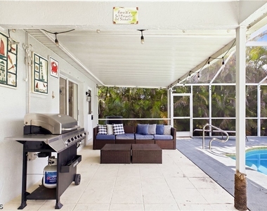 204 Se 18th Street - Photo Thumbnail 30
