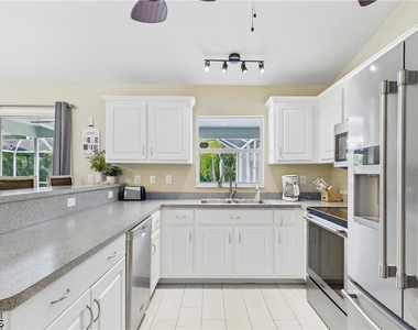 204 Se 18th Street - Photo Thumbnail 17