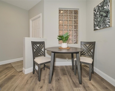 9190 Southmont Cove - Photo Thumbnail 10