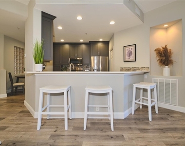 9190 Southmont Cove - Photo Thumbnail 23