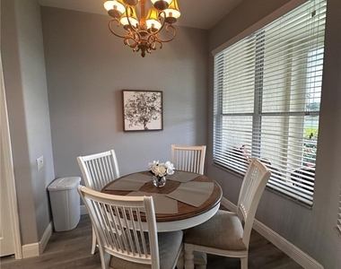 9240 Bayberry Bend - Photo Thumbnail 11