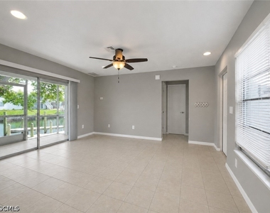 1107 Se 46th Lane - Photo Thumbnail 3
