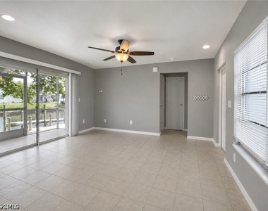 1107 Se 46th Lane - Photo Thumbnail 2