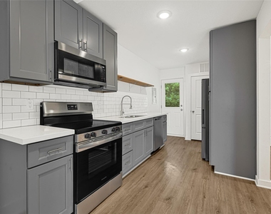 7537 Westover Street - Photo Thumbnail 2