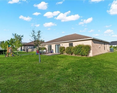 4623 Sw 7th Place - Photo Thumbnail 16
