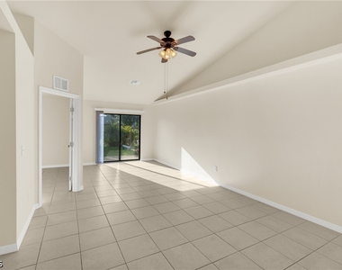4623 Sw 7th Place - Photo Thumbnail 7