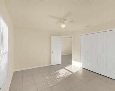 4623 Sw 7th Place - Photo Thumbnail 14