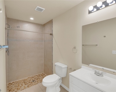 4623 Sw 7th Place - Photo Thumbnail 13