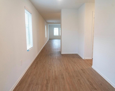 2802 Via Augusta Drive - Photo Thumbnail 1