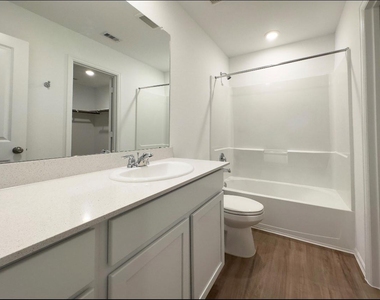 2802 Via Augusta Drive - Photo Thumbnail 6