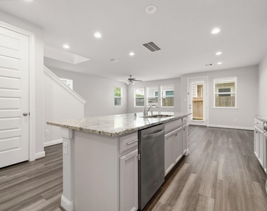 9914 Brickhouse Drive - Photo Thumbnail 18