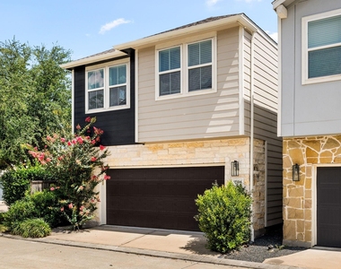 9914 Brickhouse Drive - Photo Thumbnail 2