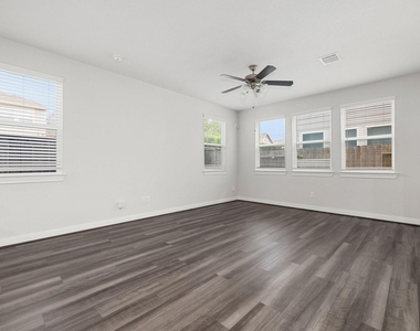 9914 Brickhouse Drive - Photo Thumbnail 11
