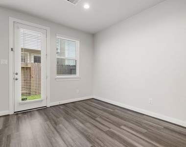 9914 Brickhouse Drive - Photo Thumbnail 20