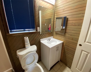 22358 Piney Point E - Photo Thumbnail 7