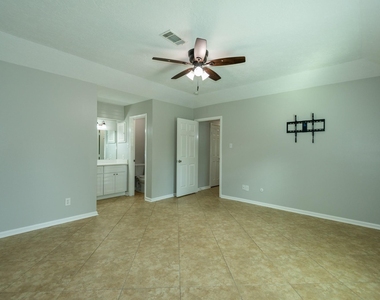 7403 Tall Pines Drive - Photo Thumbnail 14