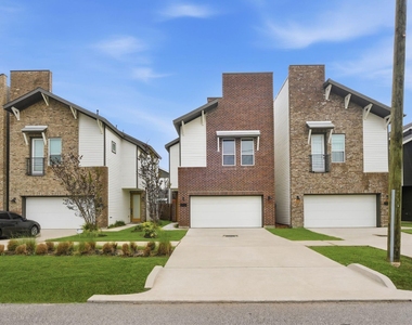 5814 Cebra Street - Photo Thumbnail 1