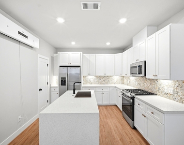5814 Cebra Street - Photo Thumbnail 8