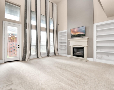 14811 Diane Manor Lane - Photo Thumbnail 20