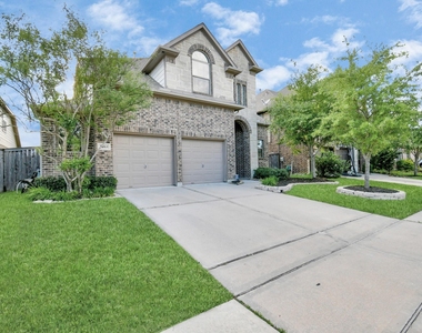 14811 Diane Manor Lane - Photo Thumbnail 2