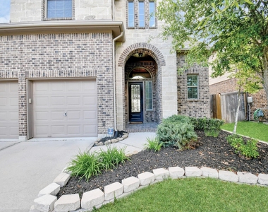14811 Diane Manor Lane - Photo Thumbnail 3