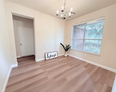 26430 Richwood Oaks Drive - Photo Thumbnail 12