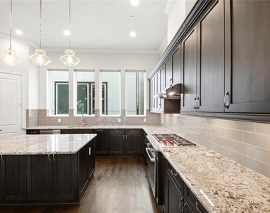 2119 Taft Street - Photo Thumbnail 9