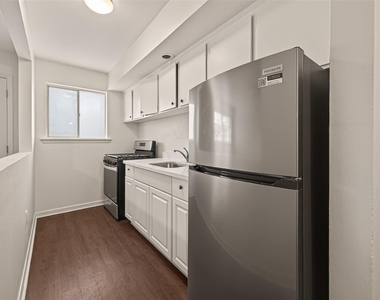 1217 Heights Boulevard - Photo Thumbnail 5