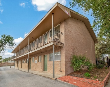 1217 Heights Boulevard - Photo Thumbnail 20