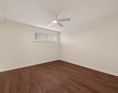 1217 Heights Boulevard - Photo Thumbnail 8