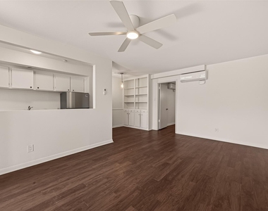 1217 Heights Boulevard - Photo Thumbnail 2