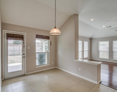 10914 Tattershall Lane - Photo Thumbnail 13
